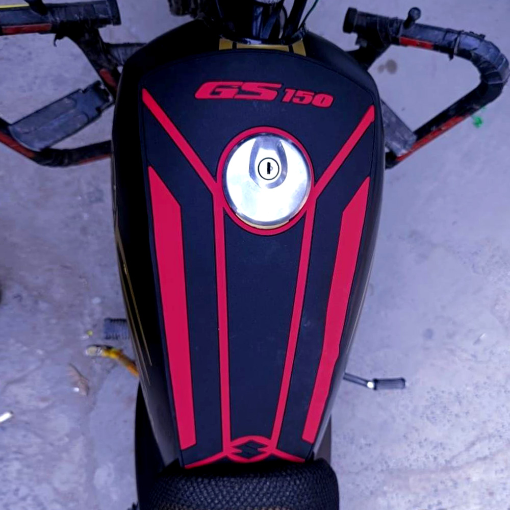 AKE - 1 PC Motorcycle Motorbike Fuel Tank Pad Silicone Suzuki GS150 Non Slip Pad With Double Tape